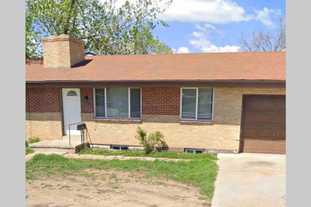 3 King Beds + Bunk Beds On Broadway Littleton Exterior photo